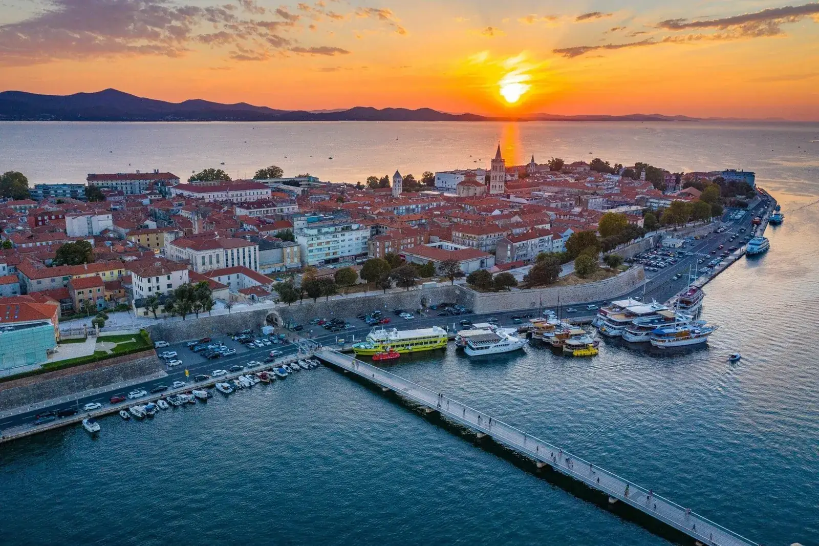 Sunset along the Zadar peninsula, photo 2